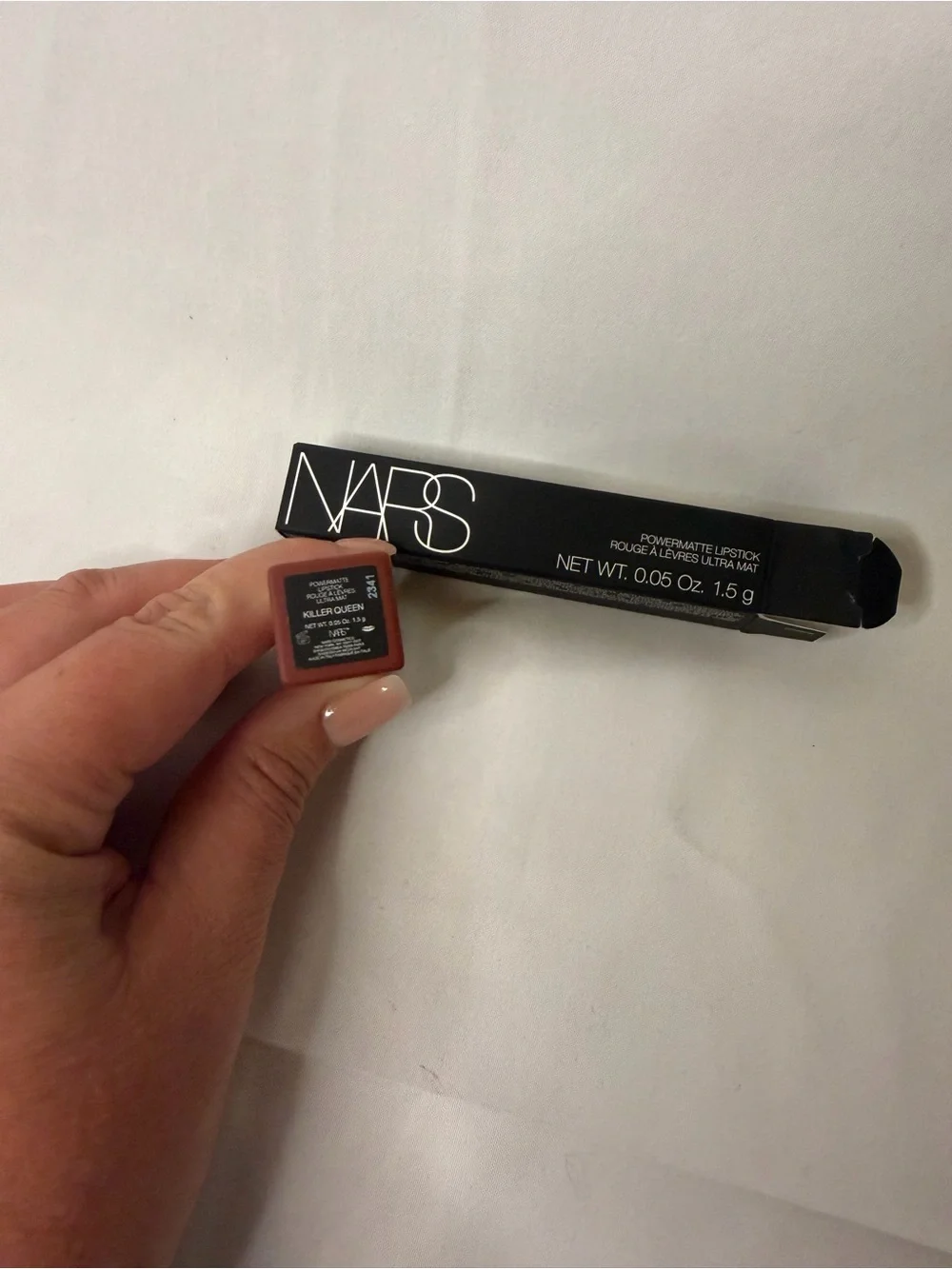 NARS  Powermatte Lipstick — Killer Queen 102 (Rose Brown)